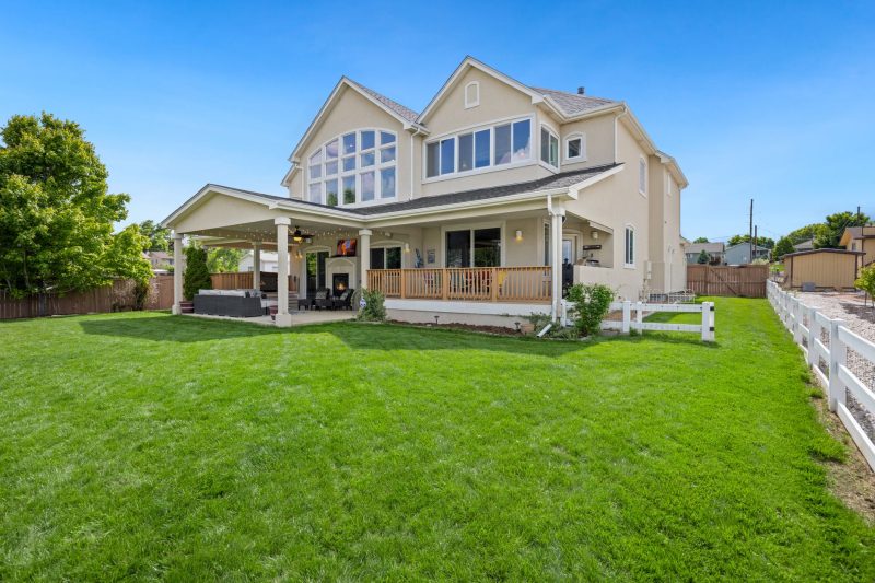 VA Home - 1 27 Beautiful twostory suburban house with a large green lawn an 1783443846